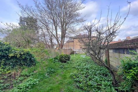 56 Waddon Road, Croydon, CR0 4JD