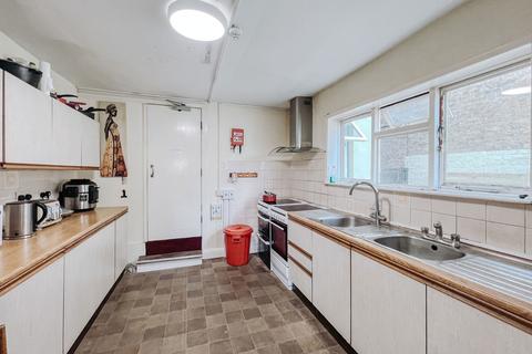 56 Waddon Road, Croydon, CR0 4JD