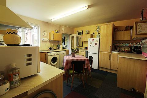 28 Cinderhill Lane, Scholar Green, Stoke-on-trent, ST7 3HT