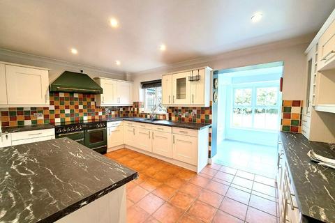 4 bedroom detached house for sale, Lilac Court, Congleton CW12