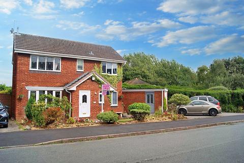 4 bedroom detached house for sale, Chesterwood Road, Stoke-on-trent ST6