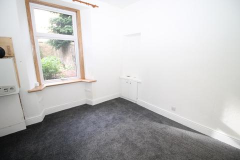 2 bedroom flat to rent, Park Avenue, Dundee, DD4