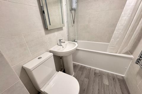 undefined, Simpson Close, Luton