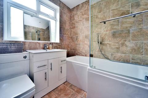 136 Matlock Crescent, Cheam, Sutton, SM3 9SZ