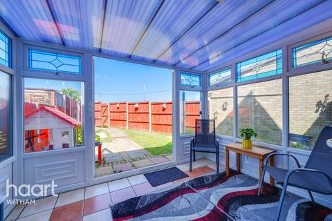 25 Bryony Close, Witham, CM8 2XE