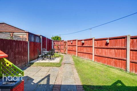 25 Bryony Close, Witham, CM8 2XE
