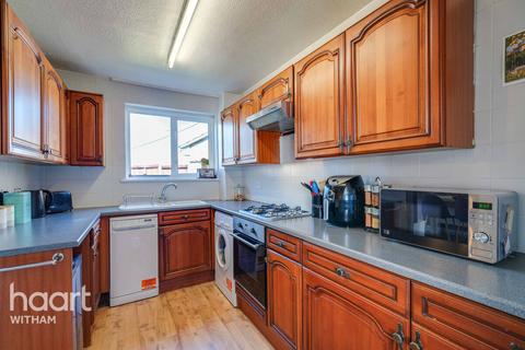 25 Bryony Close, Witham, CM8 2XE