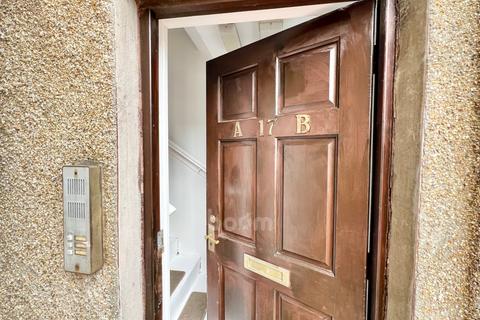 17b Kings Road, Beith, KA15 2BQ