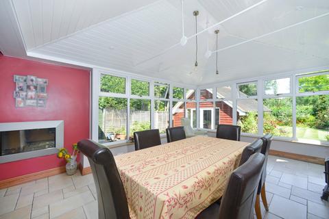 Graysbrook Combe Lane, Wormley, Godalming, GU8 5SX