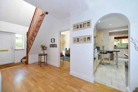 Graysbrook Combe Lane, Wormley, Godalming, GU8 5SX
