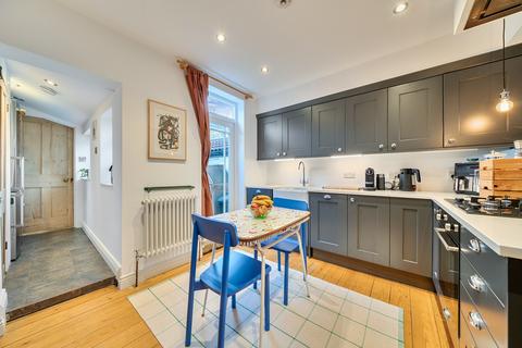 10 Trinity Grove, London, SE10 8TE