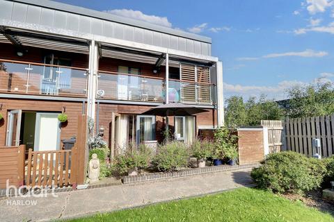 2 bedroom end of terrace house for sale, Albertine Street, Harlow