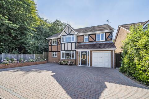 4 bedroom detached house for sale, Beechwood Close, Basingstoke, Hampshire