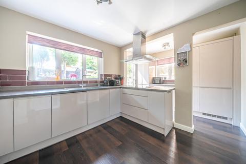 4 bedroom detached house for sale, Beechwood Close, Basingstoke, Hampshire