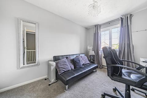 15 Beechwood Close, Basingstoke, RG22 4XX