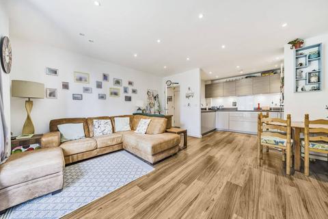 2 bedroom flat for sale, Rosenburg Road, Acton, London, W3