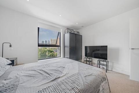 1 bedroom flat for sale, East Thames House, Poplar, London, E14