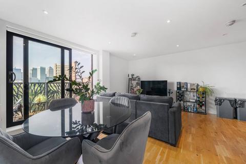 1 bedroom flat for sale, East Thames House, Poplar, London, E14