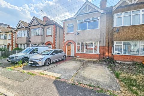 15 Dunton Road, Romford, RM1 4AH