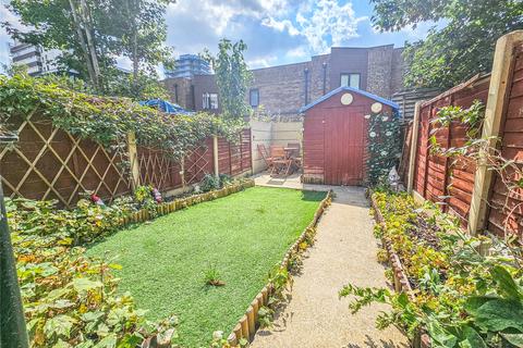 15 Dunton Road, Romford, RM1 4AH