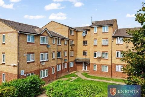 1 bedroom flat for sale, Wigston Close, London, N18