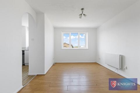 1 bedroom flat for sale, Wigston Close, London, N18