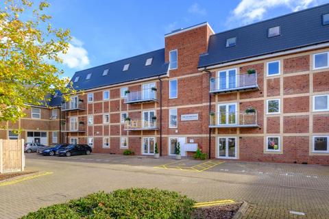 1 bedroom flat for sale, Aylebsury,  Buckinghamshire,  HP19