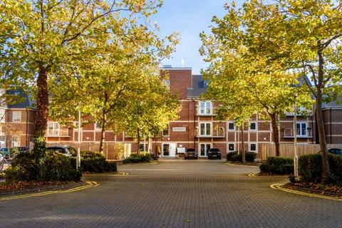 1 bedroom flat for sale, Aylebsury,  Buckinghamshire,  HP19