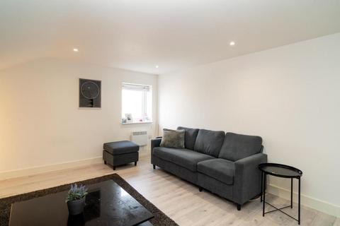 1 bedroom flat for sale, Aylebsury,  Buckinghamshire,  HP19