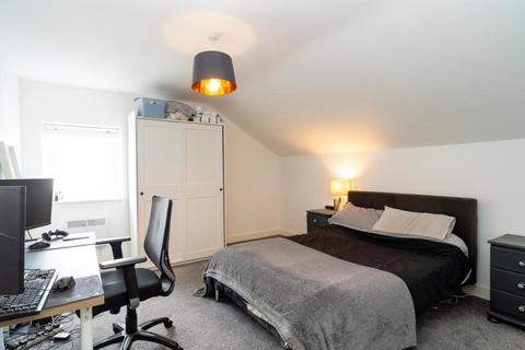 1 bedroom flat for sale, Aylebsury,  Buckinghamshire,  HP19