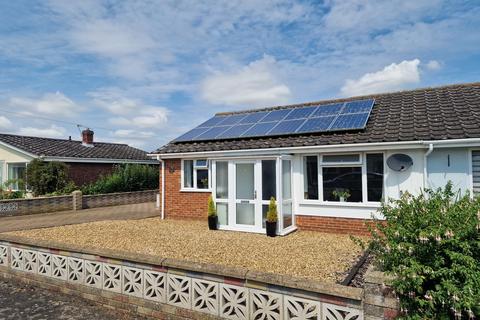 3 bedroom semi-detached bungalow for sale, Lovat Close, Harleston