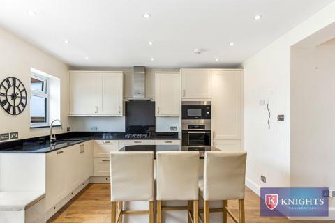 3 bedroom house for sale, Latymer Road, London, N9