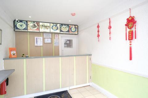 Shop to rent, Green Lanes, Winchmore Hill