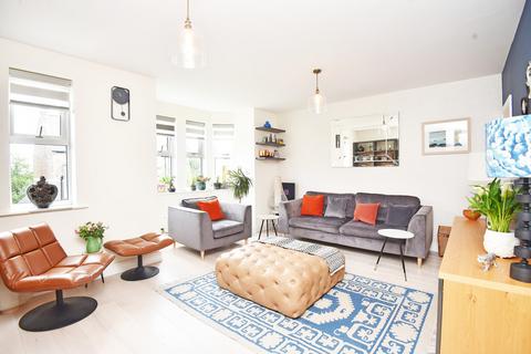 14 Beech Close, Harrogate, HG2 0FE