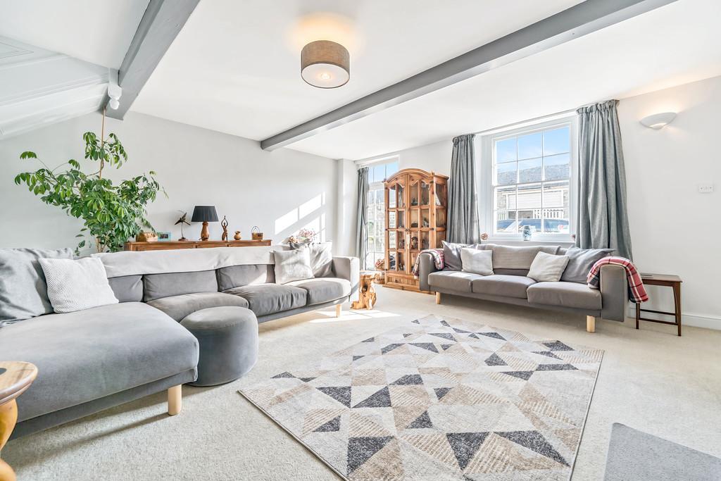 Fold End Living Room