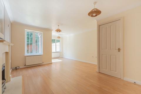 3 bedroom end of terrace house for sale, Georgina Close, Southampton SO40