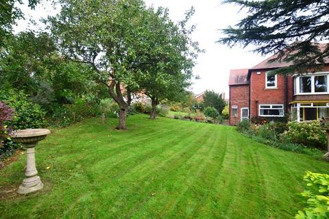 4 bedroom detached house for sale, Gonerby Road, Gonerby Hill Foot