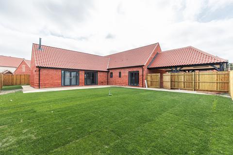 4 bedroom detached bungalow for sale, Mid-Norfolk Village Bungalow