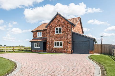 4 bedroom detached house for sale, Fincham