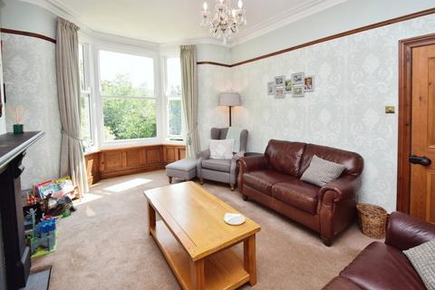 11 Lock View, Bingley, BD16 2RW