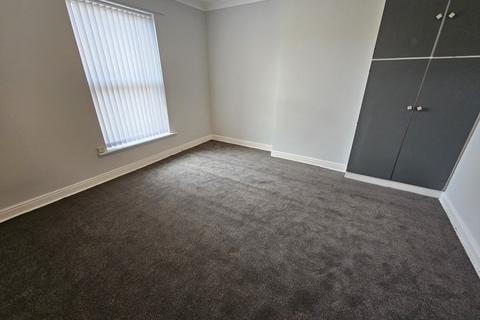 2 bedroom house to rent, Station Road, Wombwell