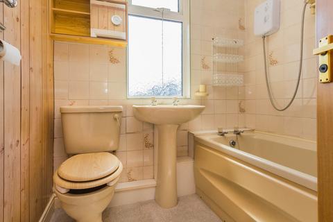 255 Addington Road, Irthlingborough, Wellingborough, NN9 5US