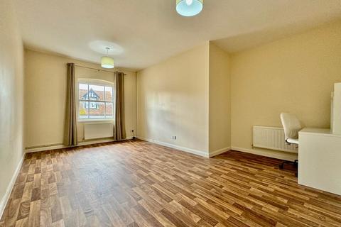 2 bedroom apartment for sale, High Street, Burnham-on-Crouch