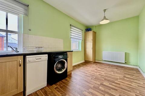 2 bedroom apartment for sale, High Street, Burnham-on-Crouch