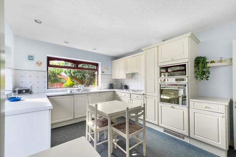 3 Meadow Close, Westhead, Ormskirk, L40 6JS