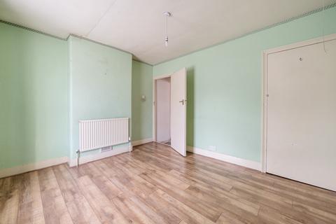 688 Brighton Road, Purley, CR8 2BB