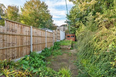 688 Brighton Road, Purley, CR8 2BB