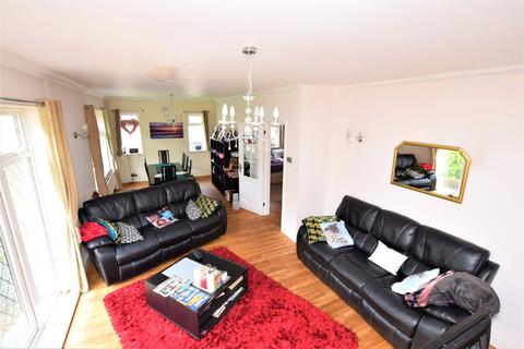 10 Mitchley View, South Croydon, CR2 9HQ