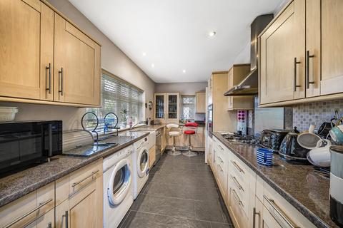 10 Mitchley View, South Croydon, CR2 9HQ