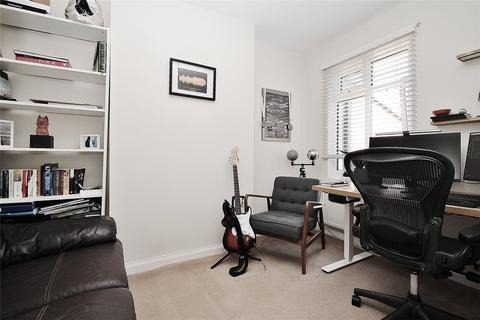 101 Connaught Road, Brookwood, Woking, GU24 0EU